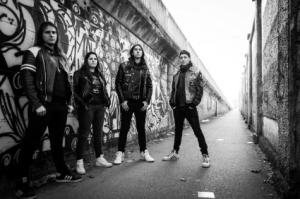 adversor-band-01